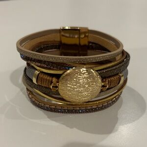 Elegant Gold and Brown Women's Bracelet with magnetic closure, NWOT